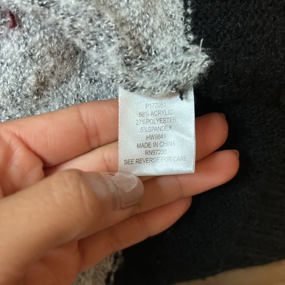 Absolutely Famous Gray and Red Color Block Cardigan Sweater - Picture 7 of 7